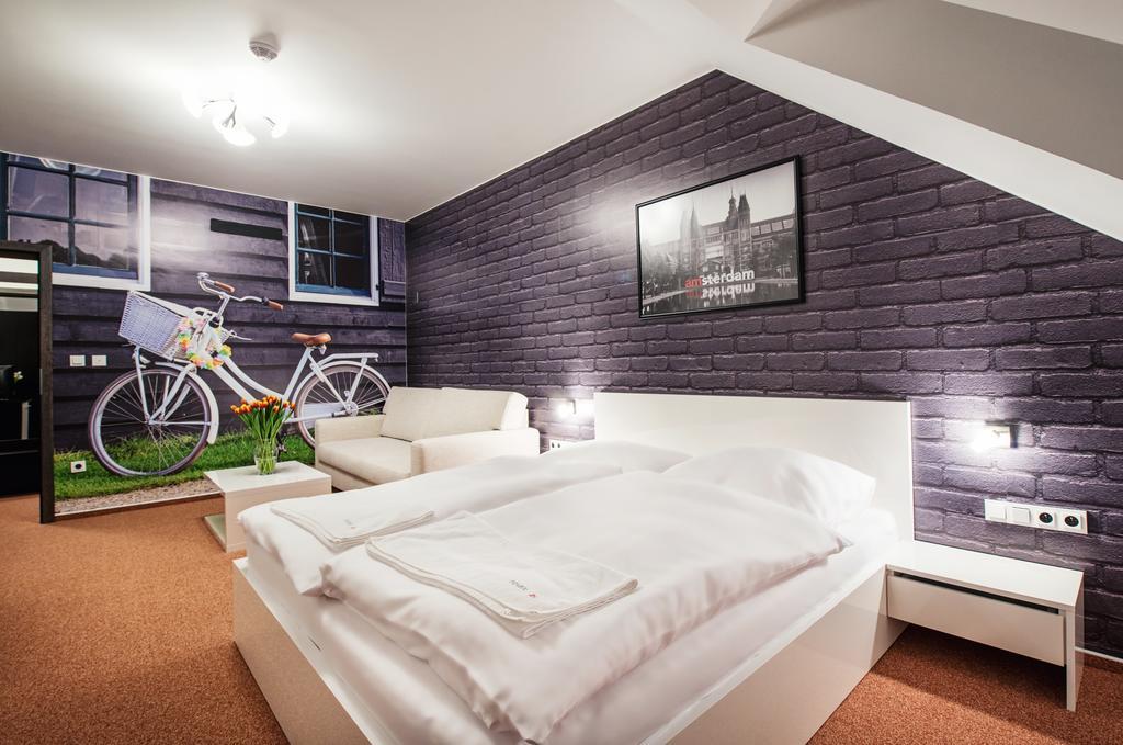 Hotel Relax21 Uhersky Ostroh Zimmer foto
